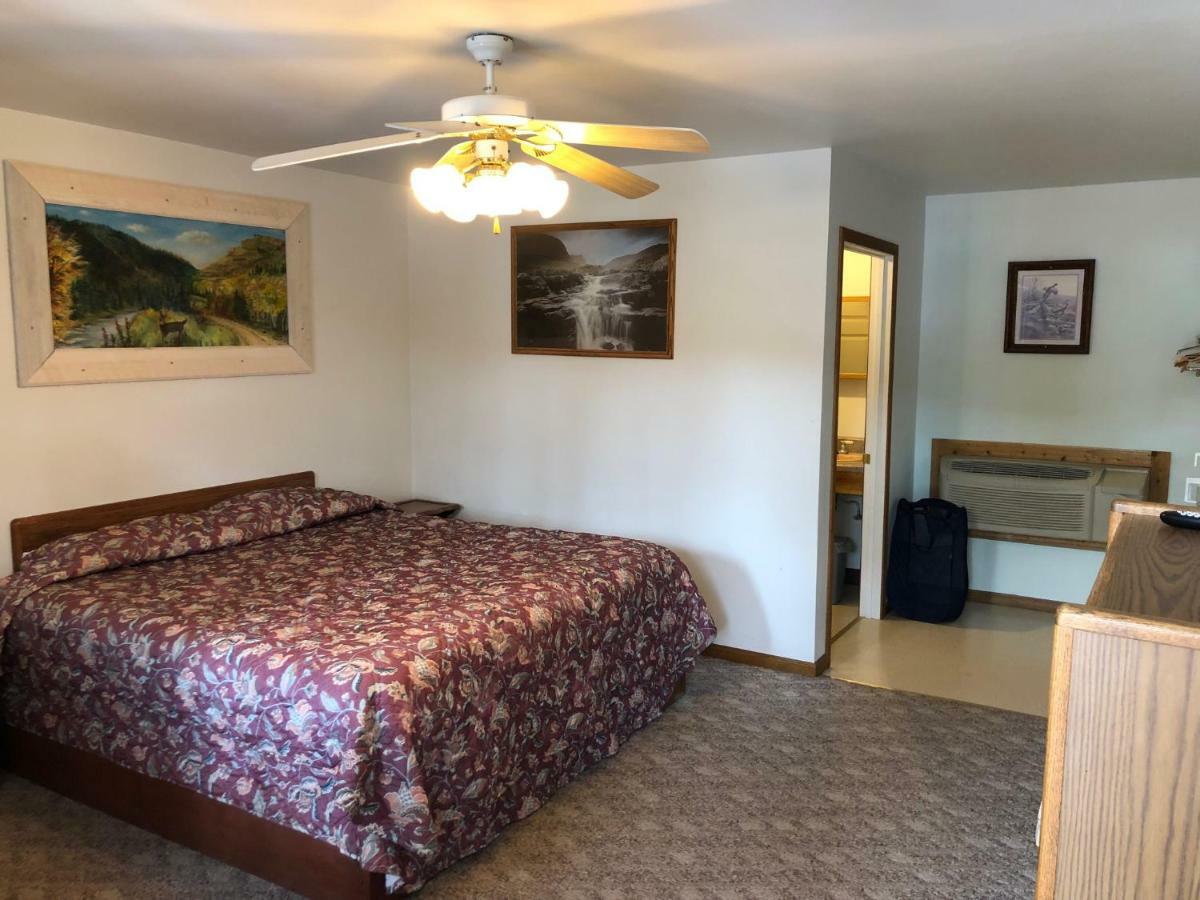 Black Hills Cabins At Quail'S Crossing Hill City Exterior photo